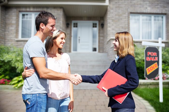 Essential Tips for Making an Apartment Home in Knoxville Feel Spacious and Comfortable